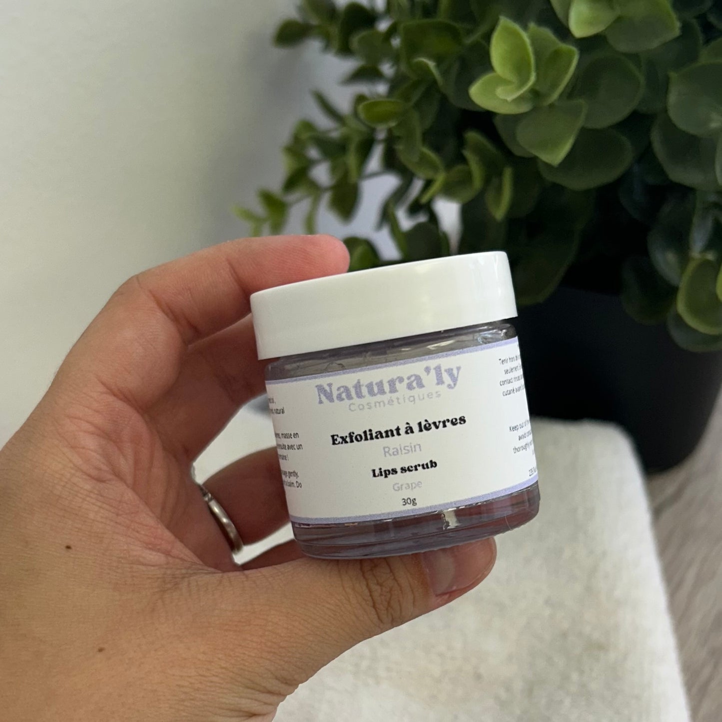 Exfoliant à lèvre raisin 🍇